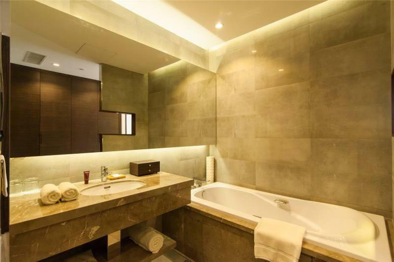 Green Park Hotel Tianjin Binhai  Extérieur photo